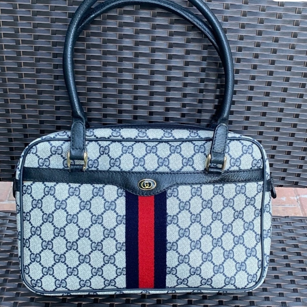 Gucci Women's Classic Navy and Red Vintage Bag